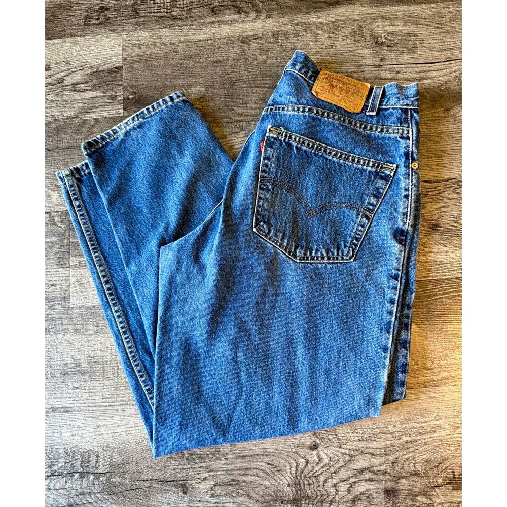 Vintage Levis 560 Jeans Mens 36x28 Loose Fit Tapered Leg Blue Denim Made in USA